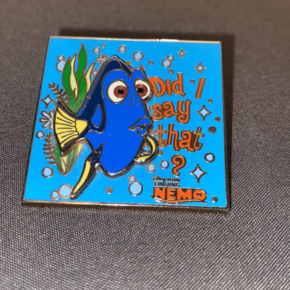 Disney Jewelry - 3/$30 Y2K Disney Dory Finding Nemo Pin